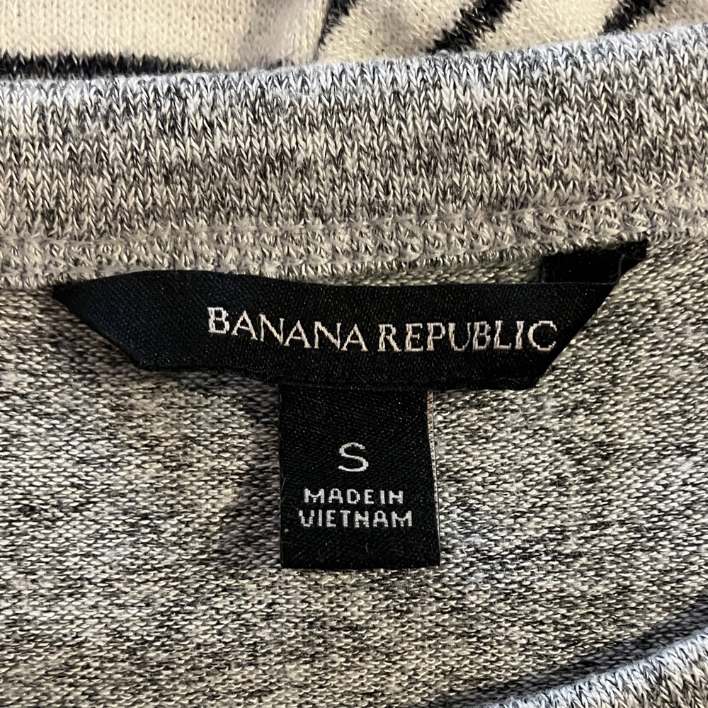 Banana Republic Gray and White black stripe Knit Tops - Picture 2 of 7